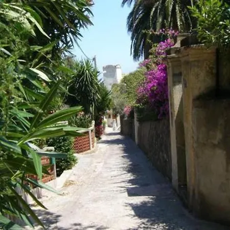 Maison Village Cosy 450m De La , 2km De La Cap Corse Holiday home